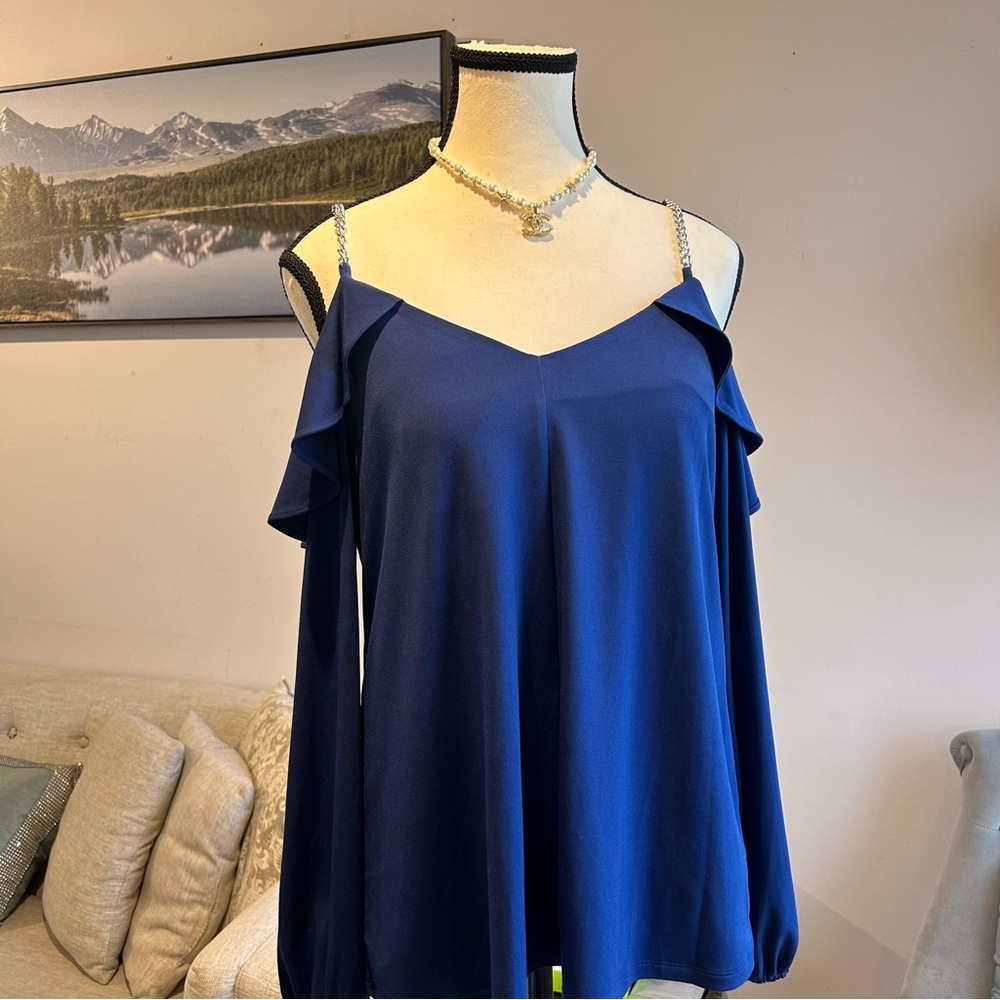 Michael Kors size S blue top